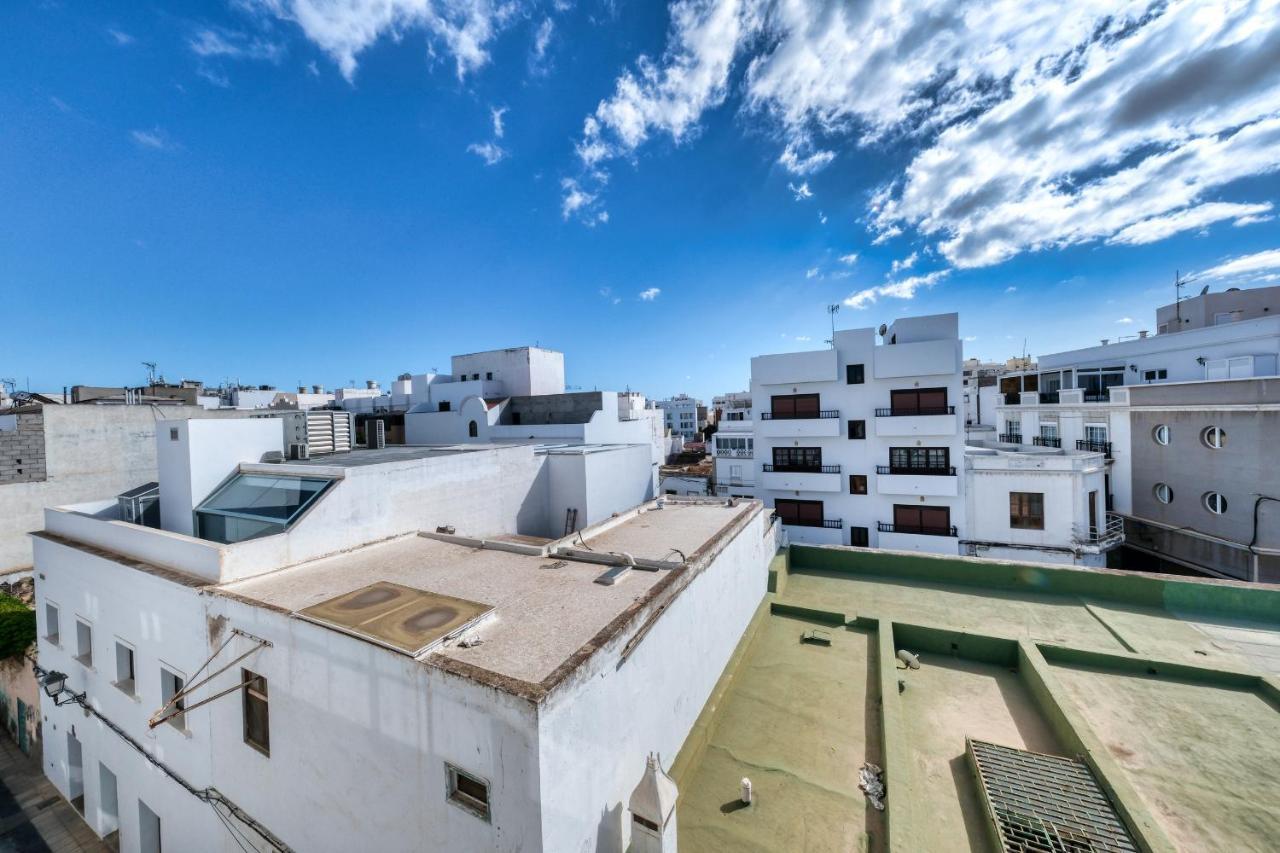 Arrecife Downtown Oasis Villa Exterior photo